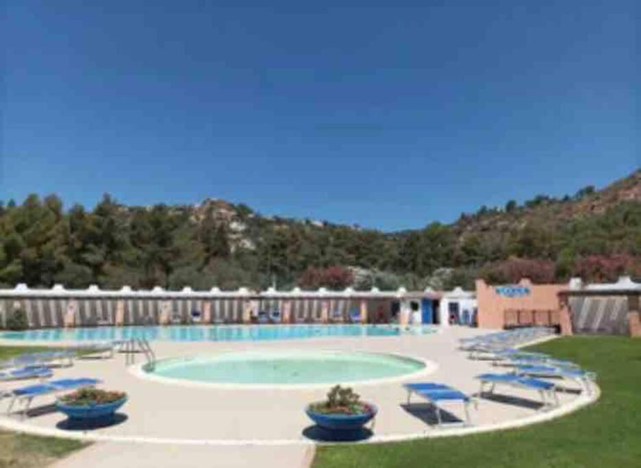 Casa L'Orizzonte Azzurro Villa Pula Exterior foto