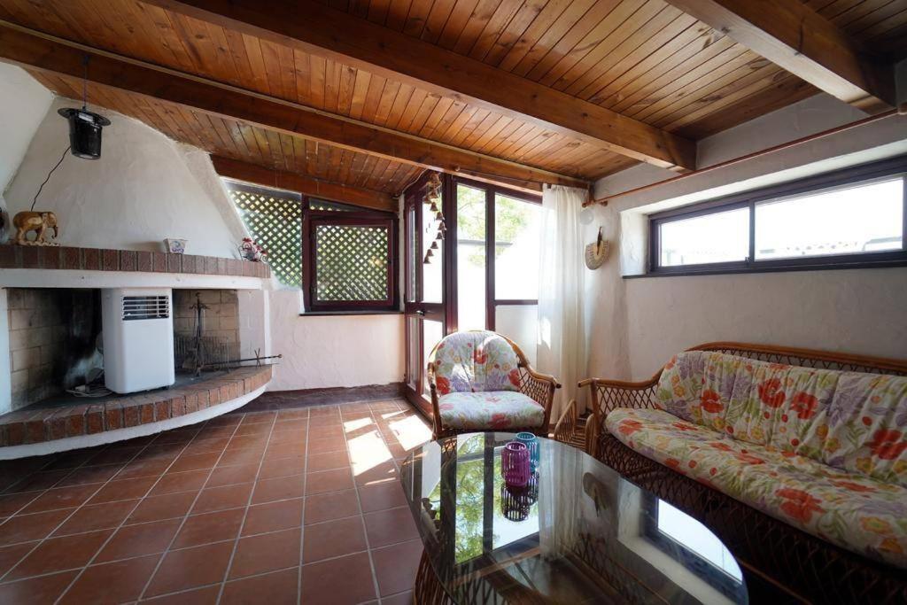 Casa L'Orizzonte Azzurro Villa Pula Exterior foto