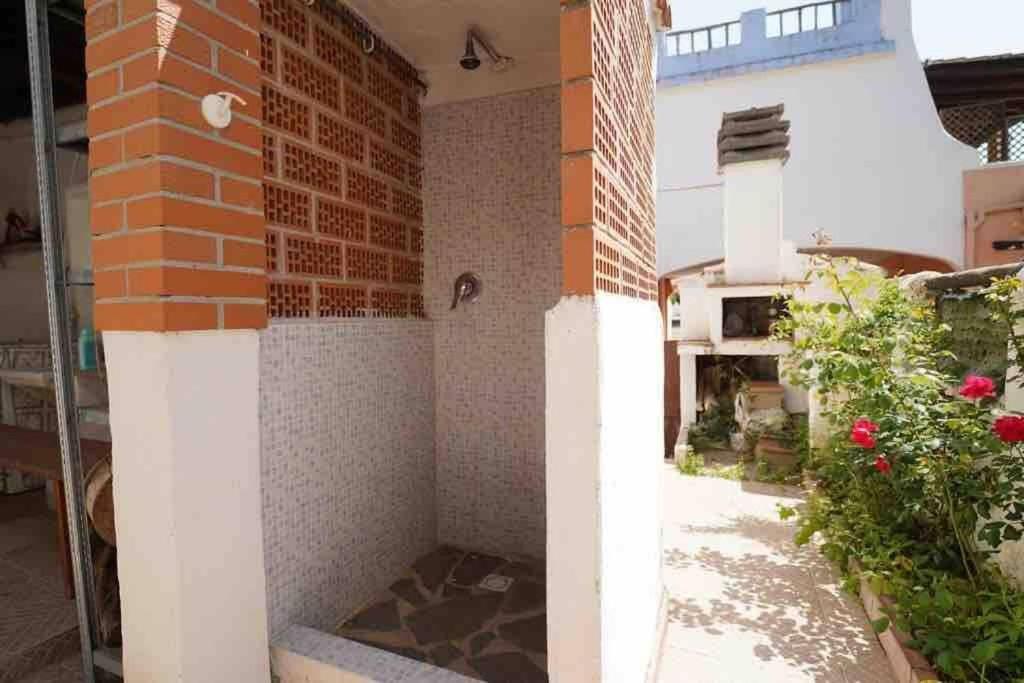 Casa L'Orizzonte Azzurro Villa Pula Exterior foto